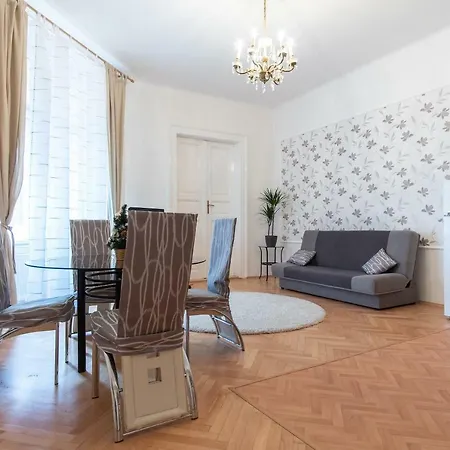 City Center Mikulandska By Easybnb Apartment